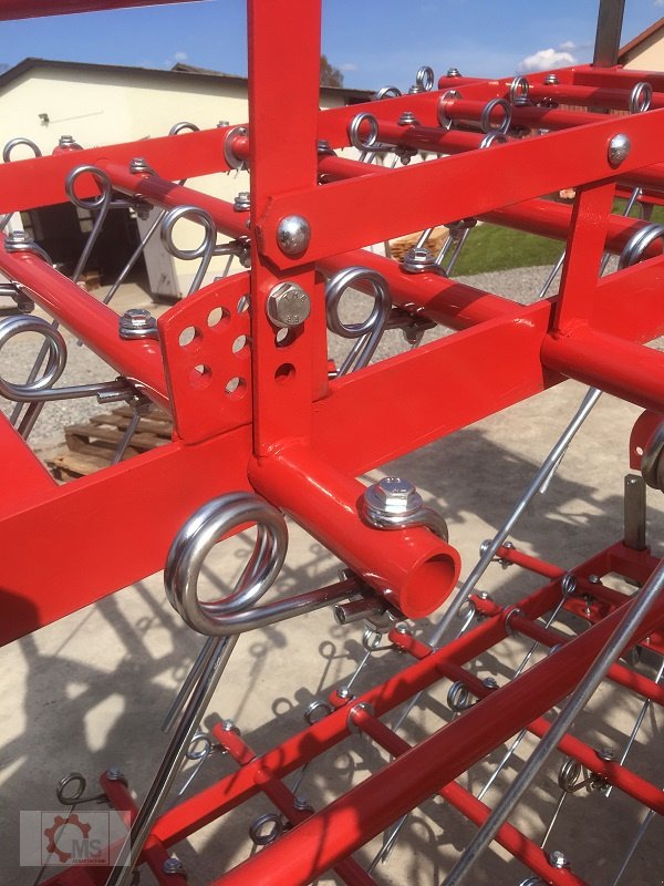 Striegel mit Nachsaateinrichtung typu Jar-Met 6m Wiesenstriegel Tellerstreuer, Neumaschine v Tiefenbach (Obrázok 8)