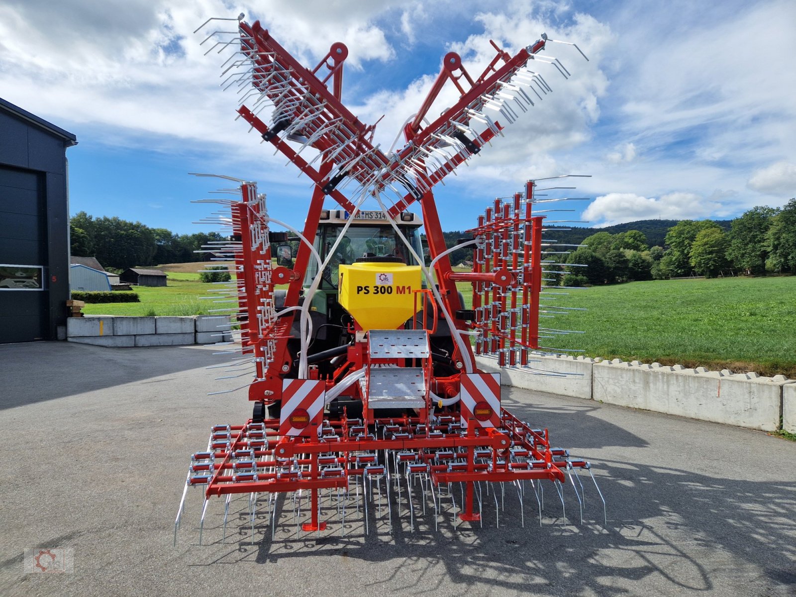 Striegel mit Nachsaateinrichtung tip Jar-Met 9m Wiesenstriegel Striegel APV Pneumatisches Nachsaatgerät, Neumaschine in Tiefenbach (Poză 7)