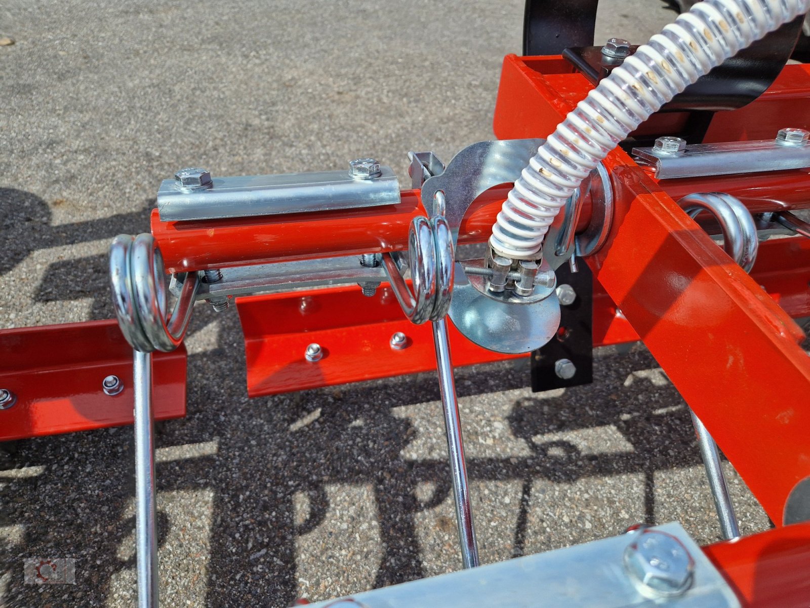 Striegel mit Nachsaateinrichtung tip Jar-Met 9m Wiesenstriegel Striegel APV Pneumatisches Nachsaatgerät, Neumaschine in Tiefenbach (Poză 15)