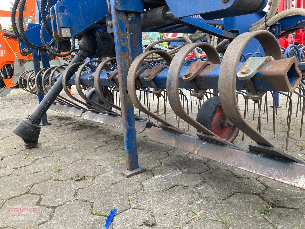 Striegel mit Nachsaateinrichtung Türe ait Köckerling GrasMaster 600, Gebrauchtmaschine içinde Bockel - Gyhum (resim 2)