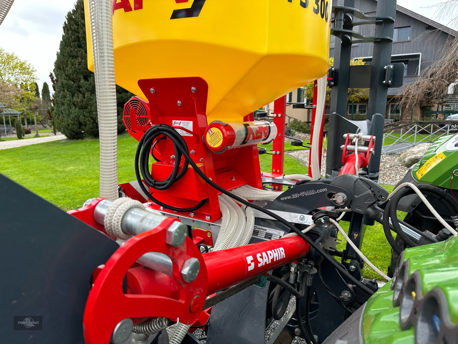 Striegel mit Nachsaateinrichtung des Typs Saphir Grünlandstriegel GS 603 mit APV Nachsaatstreuer, Gebrauchtmaschine in Rankweil (Bild 14)