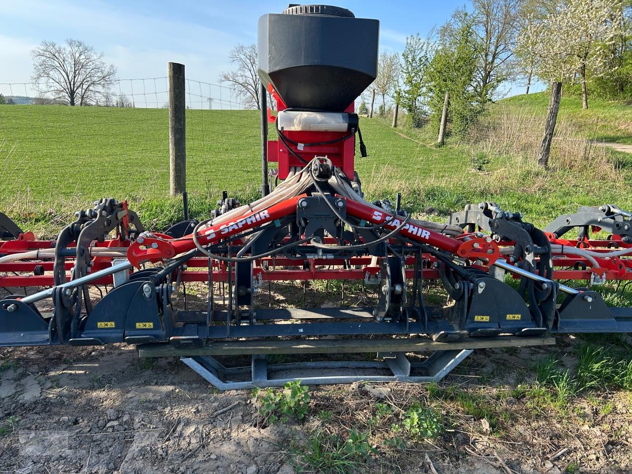 Striegel mit Nachsaateinrichtung Türe ait Saphir GS 603-3 mit APV PS 200 M 1, Gebrauchtmaschine içinde Pragsdorf (resim 1)