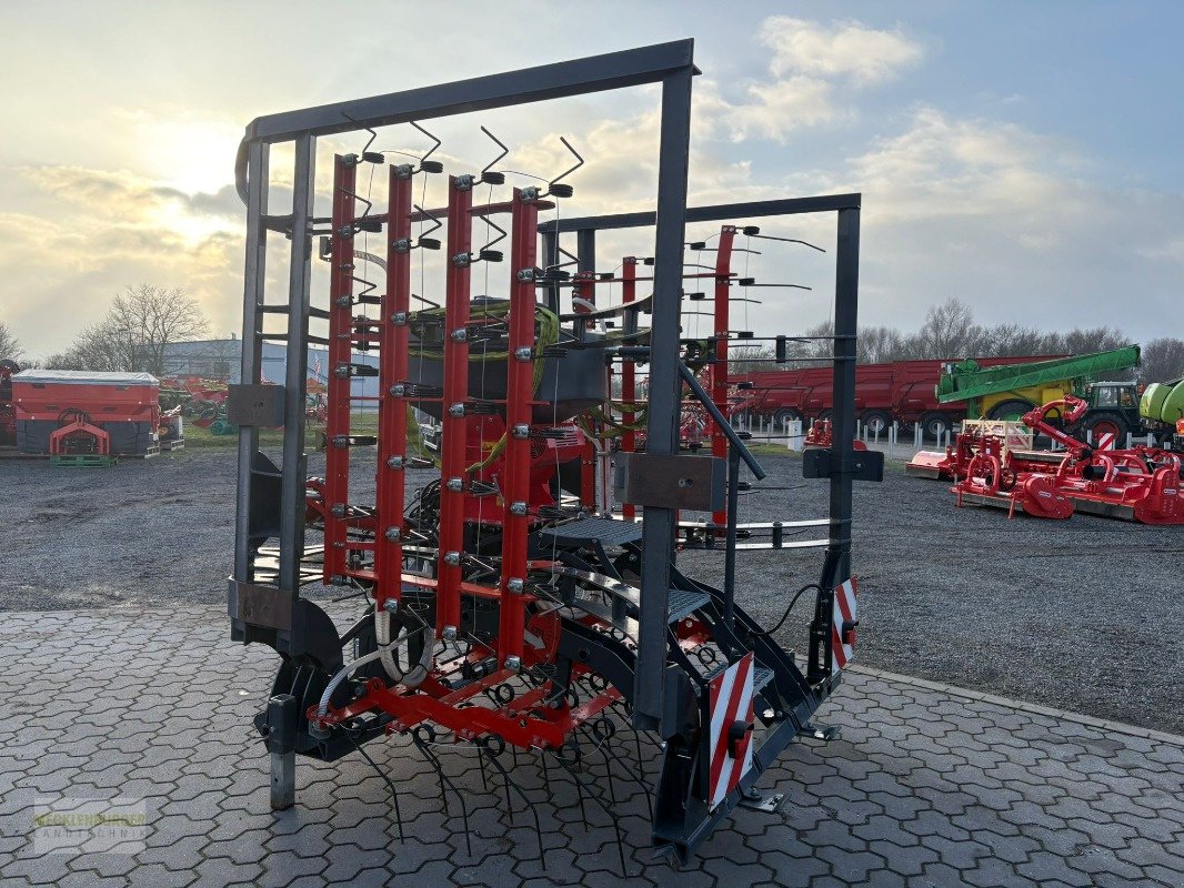 Striegel mit Nachsaateinrichtung des Typs Saphir GS 603 Grünlandstriegel mit Nachsaatgerät *Vorführ*, Gebrauchtmaschine in Mühlengeez (Bild 5)
