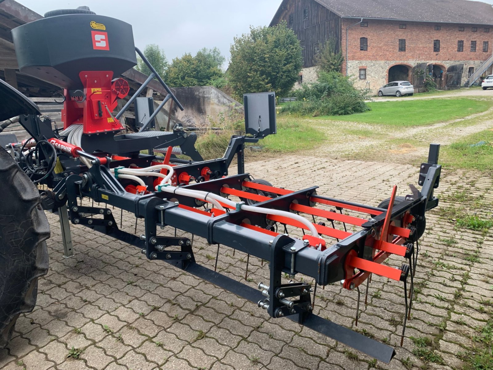 Striegel mit Nachsaateinrichtung tipa Saphir Nachsaatstriegel Saphir ES 600, Gebrauchtmaschine u Pittenhart (Slika 2)