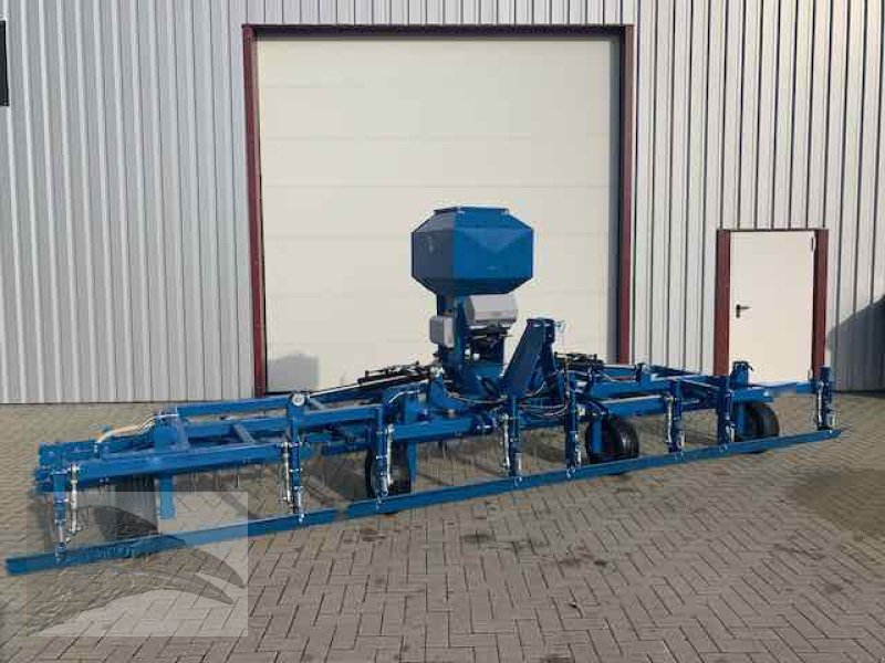 Striegel mit Nachsaateinrichtung tip Sonstige 6m mit Nachsaateinrichtung und Crossboard, Neumaschine in Südheide (Poză 1)