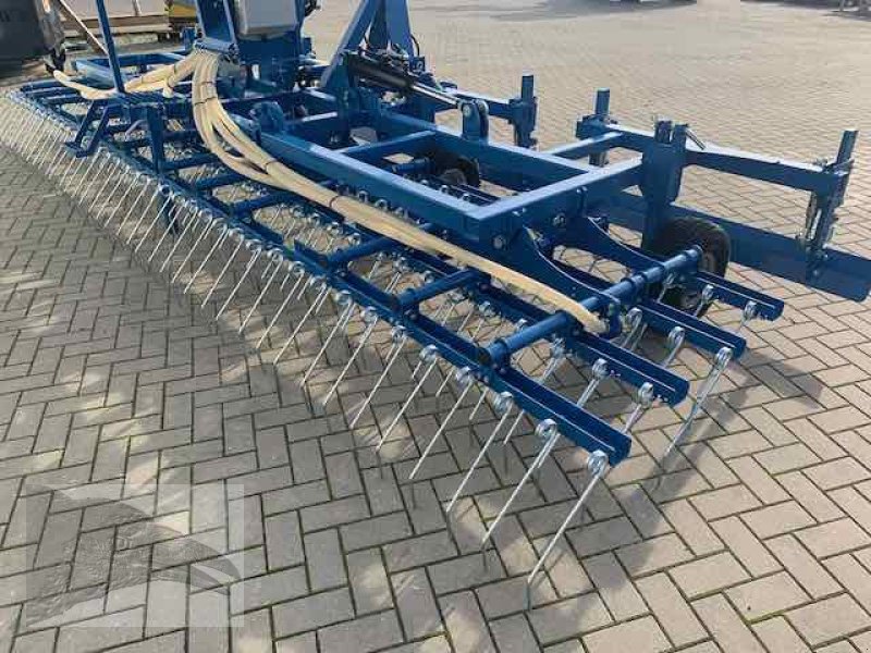 Striegel mit Nachsaateinrichtung tip Sonstige 6m mit Nachsaateinrichtung und Crossboard, Neumaschine in Südheide (Poză 3)