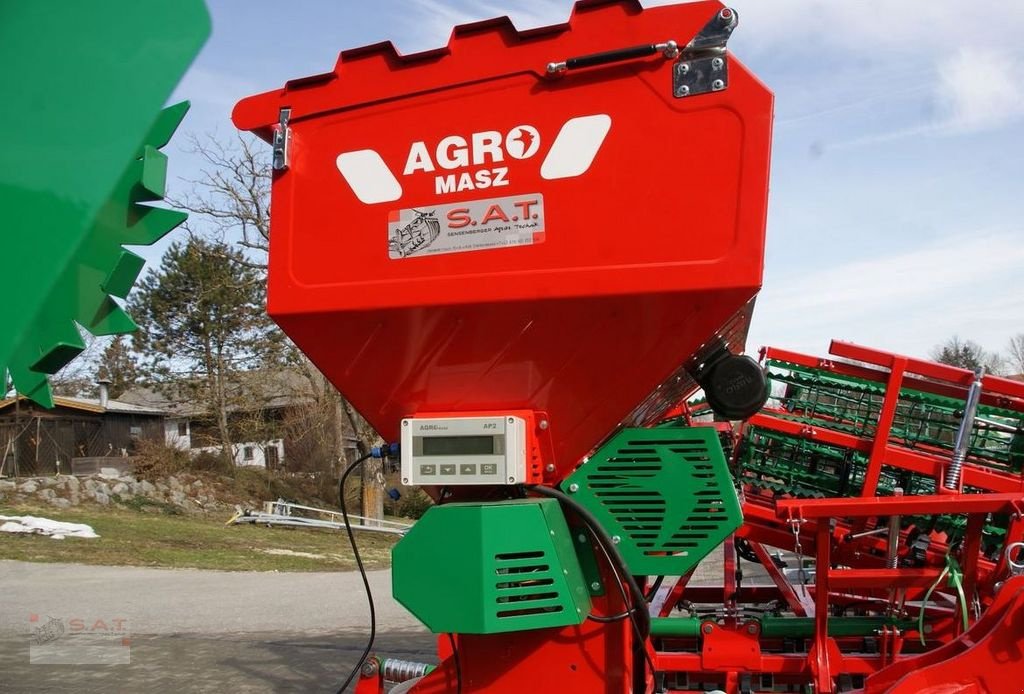 Striegel mit Nachsaateinrichtung des Typs Sonstige Agro Masz Grass 300-Nachsaatmaschine-NEU, Neumaschine in Eberschwang (Bild 9)