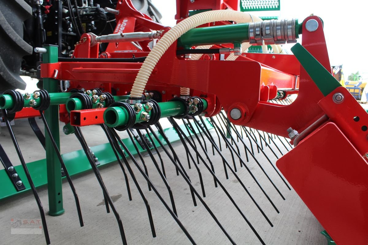 Striegel mit Nachsaateinrichtung des Typs Sonstige Agro Masz Grass 300-Nachsaatmaschine-NEU, Neumaschine in Eberschwang (Bild 14)