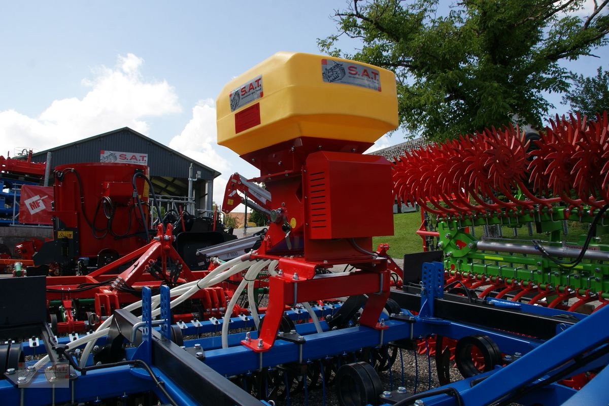 Striegel mit Nachsaateinrichtung Türe ait Sonstige Europart TP Turbo-Jet Super 8, Neumaschine içinde Eberschwang (resim 10)