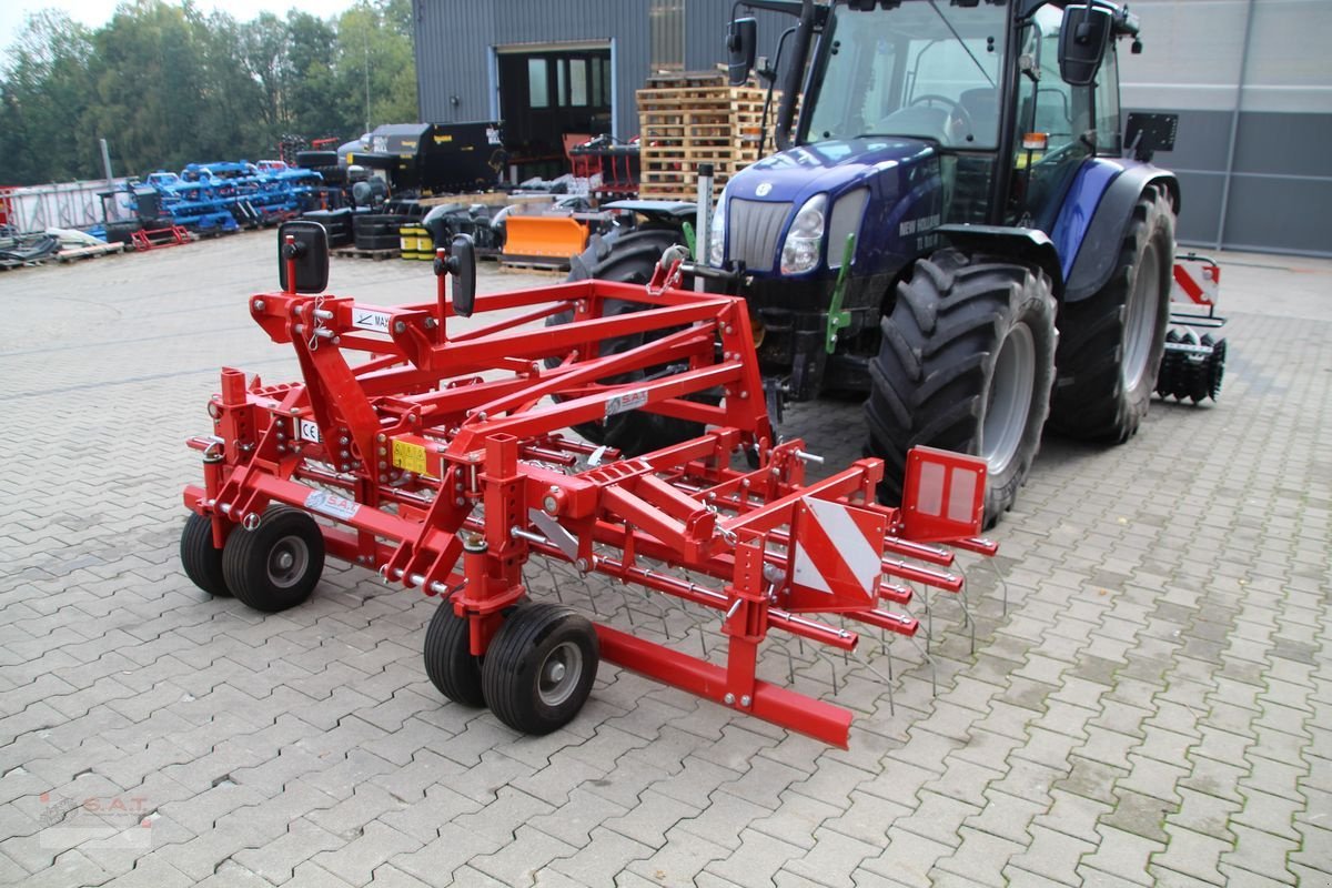 Striegel mit Nachsaateinrichtung des Typs Sonstige SAT Nachsaatkombination 3m mit APV Streuer, Neumaschine in Eberschwang (Bild 5)