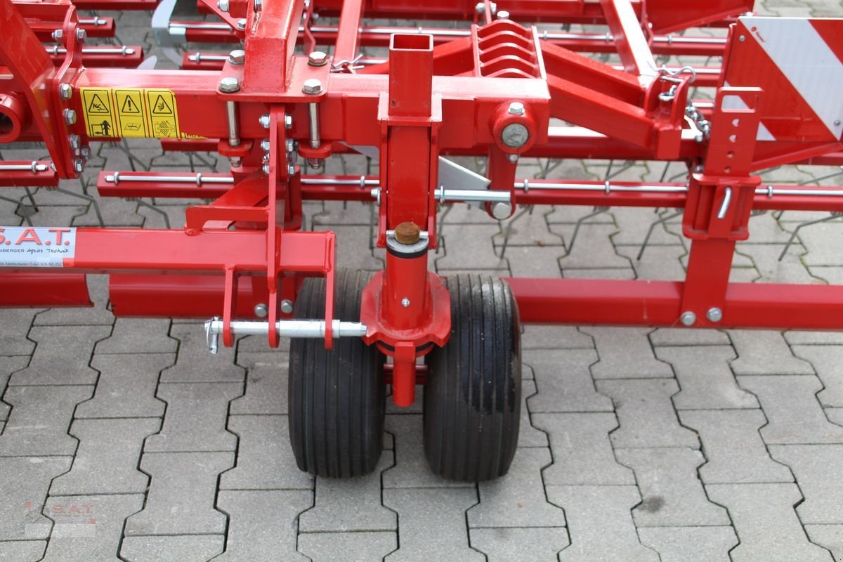 Striegel mit Nachsaateinrichtung tip Sonstige SMS Nachsaatgerät N 300 + APV Streuer, Neumaschine in Eberschwang (Poză 15)