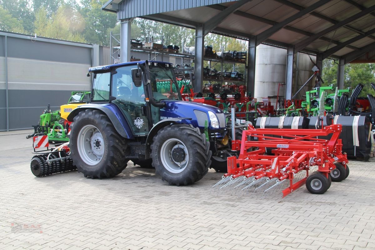 Striegel mit Nachsaateinrichtung tip Sonstige SMS Nachsaatgerät N 300 + APV Streuer, Neumaschine in Eberschwang (Poză 29)