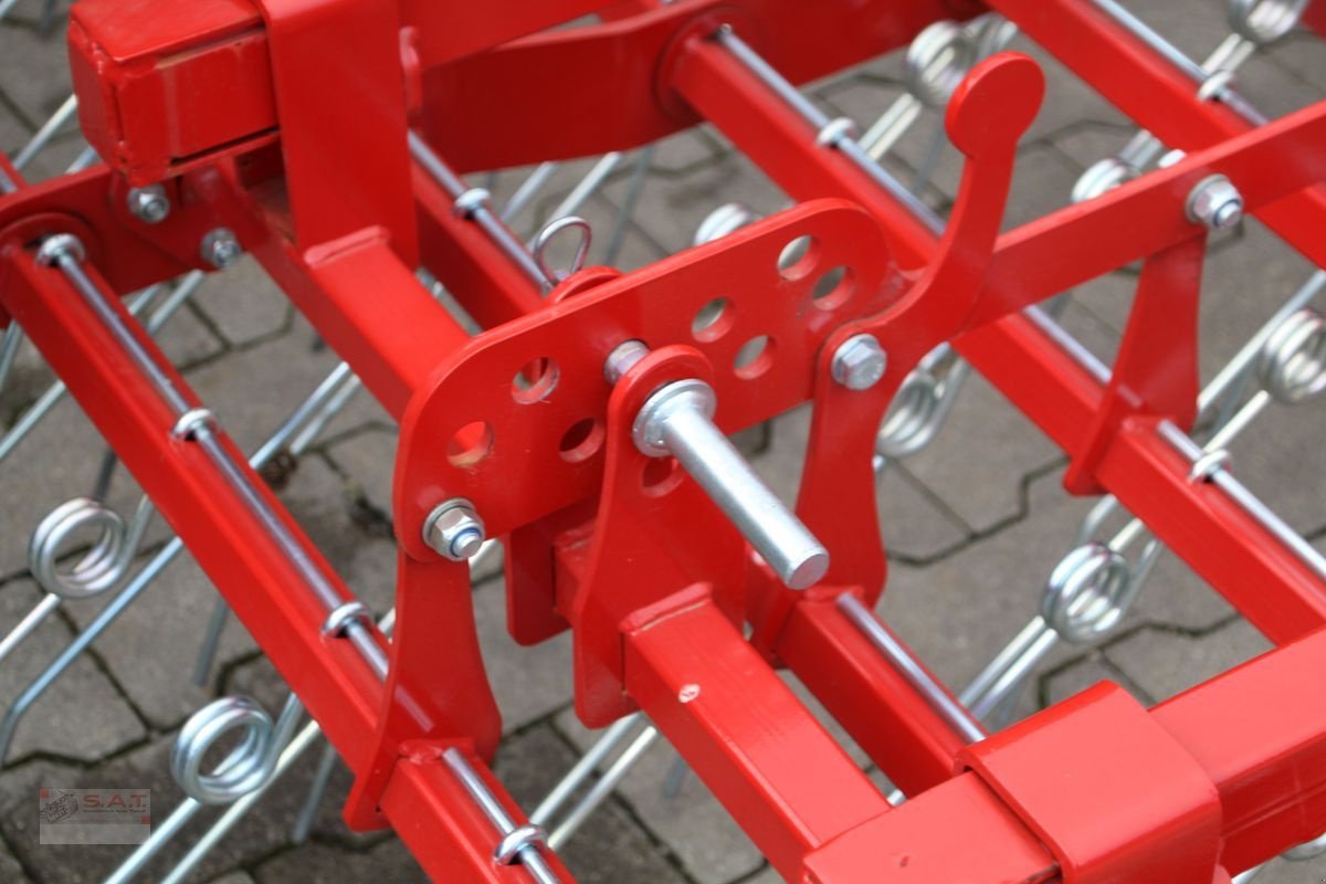 Striegel mit Nachsaateinrichtung tip Sonstige SMS Nachsaatgerät N 300 + APV Streuer, Neumaschine in Eberschwang (Poză 19)