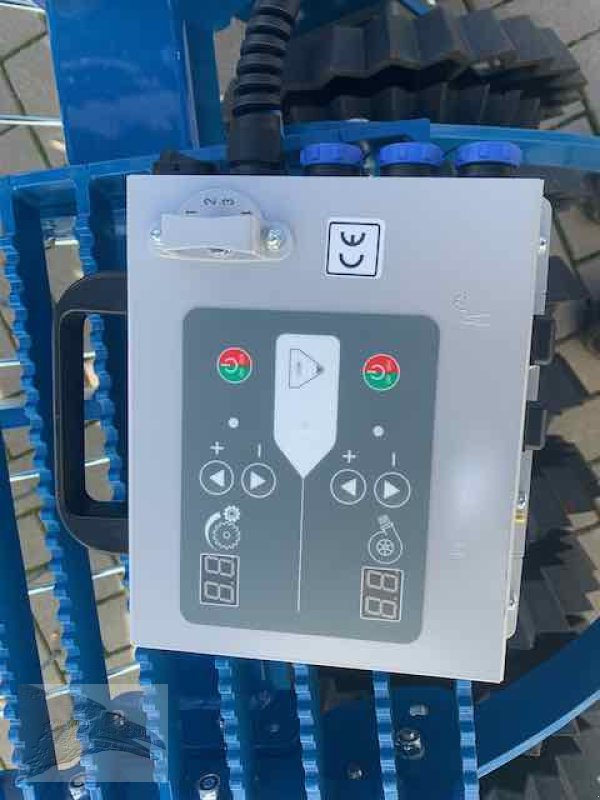 Striegel mit Nachsaateinrichtung tip VORATECK 3m Striegel mit Walze , GPS Nachsaatgerät, Neumaschine in Südheide (Poză 6)