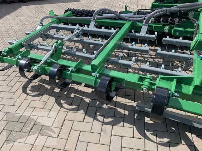 Striegel mit Nachsaateinrichtung des Typs VORATECK 6m mit Crossboard und Walze, Neumaschine in Südheide (Bild 2)