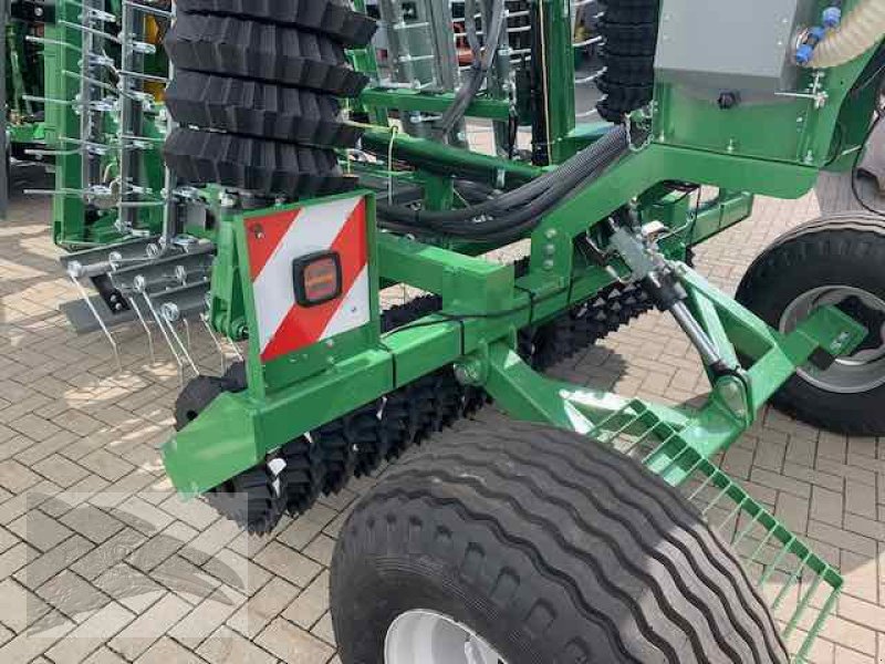 Striegel mit Nachsaateinrichtung des Typs VORATECK 6m mit Crossboard und Walze, Neumaschine in Südheide (Bild 7)