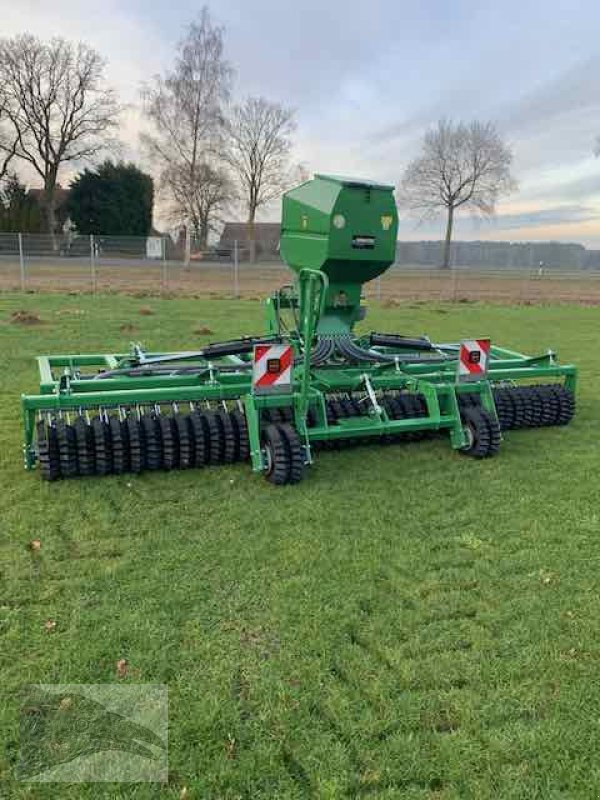 Striegel mit Nachsaateinrichtung от тип Voratek 5m mit Sternwalze, Neumaschine в Südheide (Снимка 12)