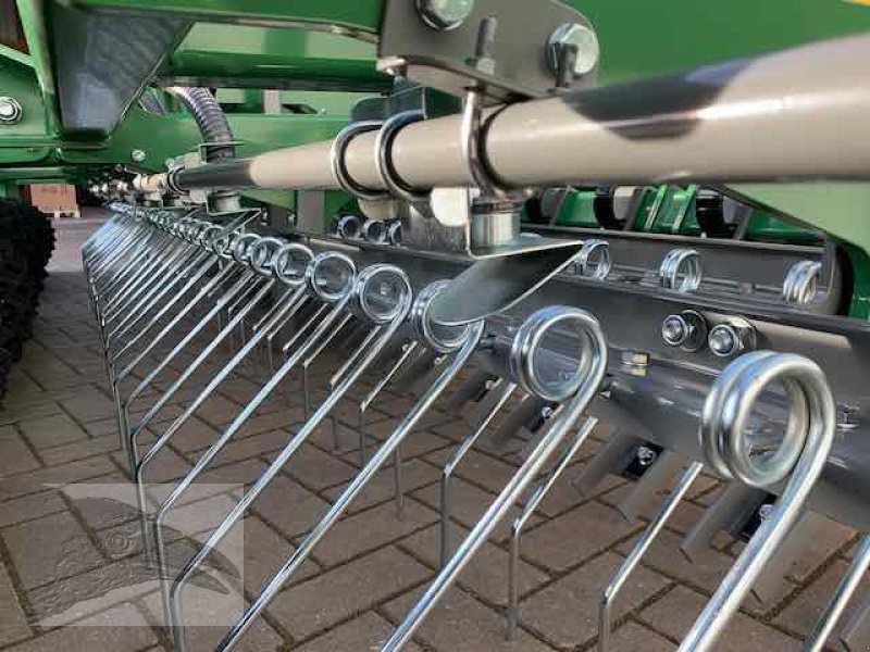 Striegel mit Nachsaateinrichtung типа Voratek Grünlandstriegel 5m mit Walze und GPS Nachsaateinrichtung, Neumaschine в Südheide (Фотография 9)