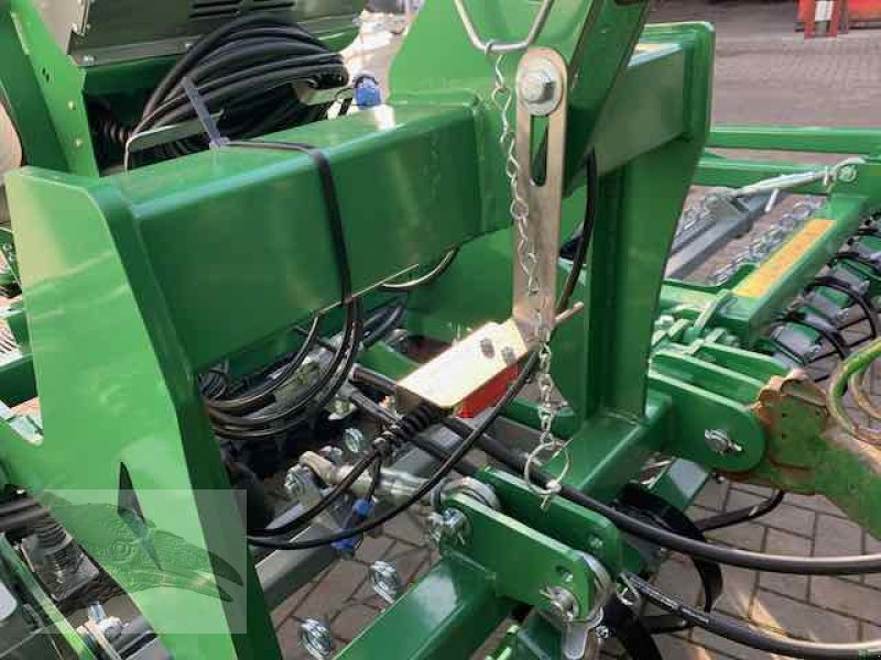 Striegel mit Nachsaateinrichtung Türe ait Voratek Wiesenstriegel 5m mit Walze GPS Nachsaatgerät, Neumaschine içinde Südheide (resim 10)