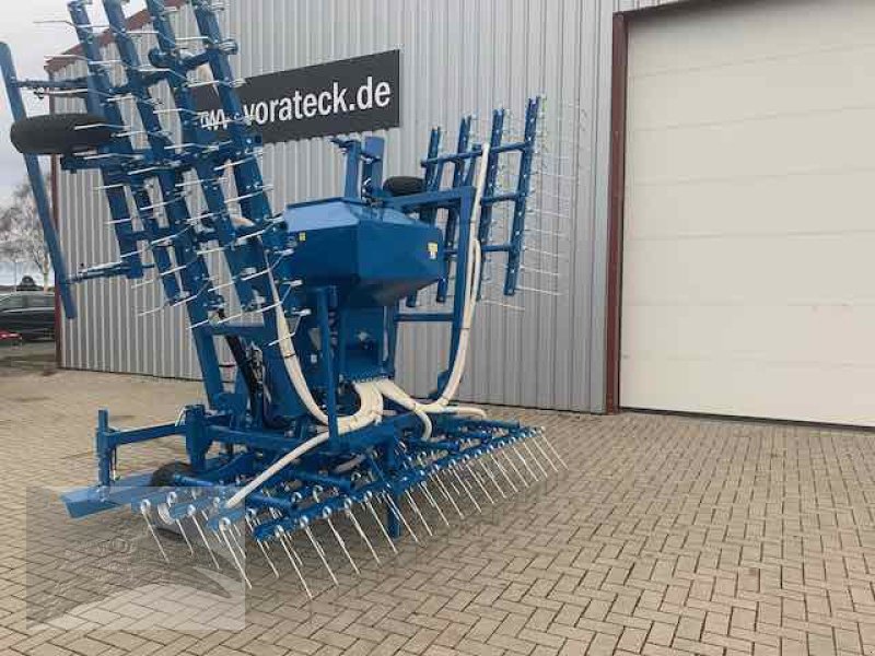 Striegel mit Nachsaateinrichtung от тип Voratek Wiesenstriegel 6m mit GPS Nachsaatgerät, Gebrauchtmaschine в Südheide (Снимка 1)