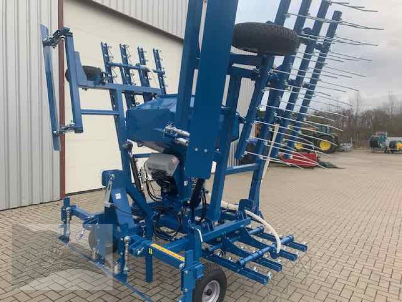 Striegel mit Nachsaateinrichtung от тип Voratek Wiesenstriegel 6m mit GPS Nachsaatgerät, Gebrauchtmaschine в Südheide (Снимка 10)