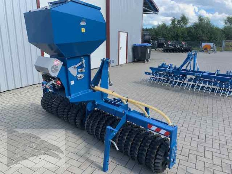 Striegel mit Nachsaateinrichtung del tipo Voratek Wiesenstriegel mit Walze Alpine Edition, Neumaschine en Südheide (Imagen 4)