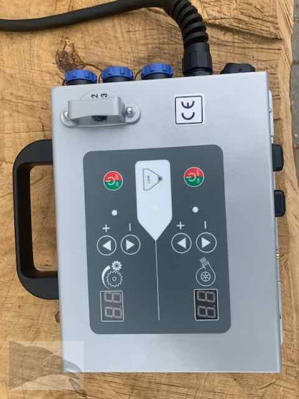 Striegel mit Nachsaateinrichtung del tipo Voratek Wiesenstriegel mit Walze Alpine Edition, Neumaschine en Südheide (Imagen 7)