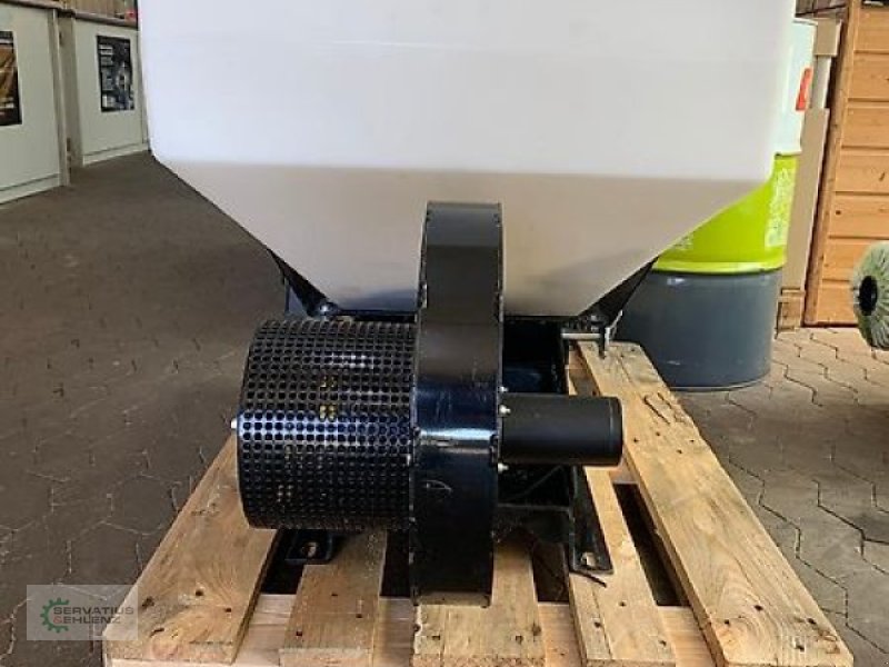 Striegel mit Nachsaateinrichtung des Typs Zocon Z 300 pneumatischer Streuer mit 300L, Gebrauchtmaschine in Heusweiler/Eiweiler (Bild 1)