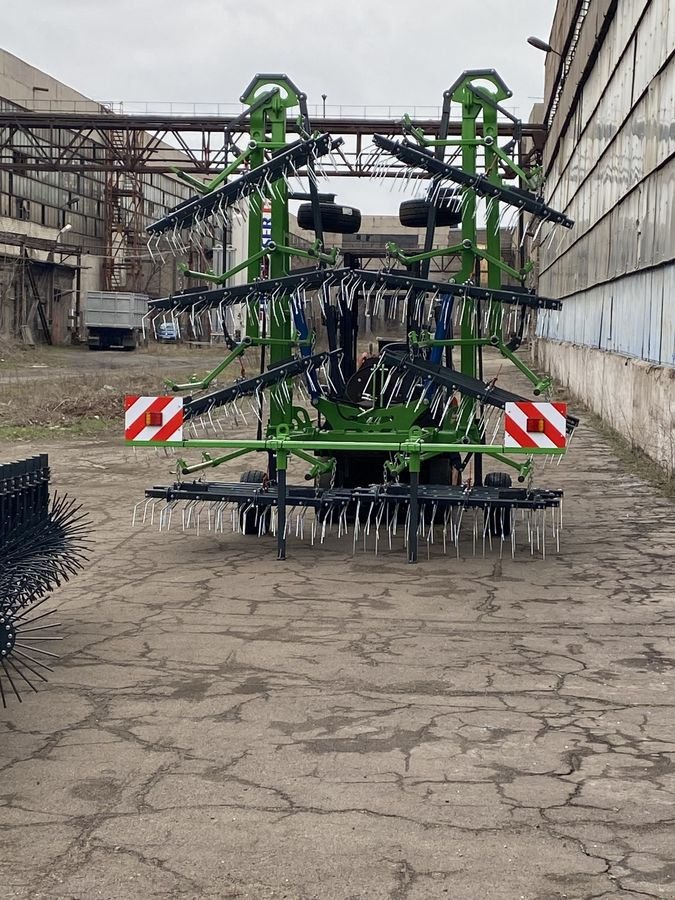 Striegel des Typs Agro GREEN RAY 9 M LT, Neumaschine in Waldburg (Bild 4)