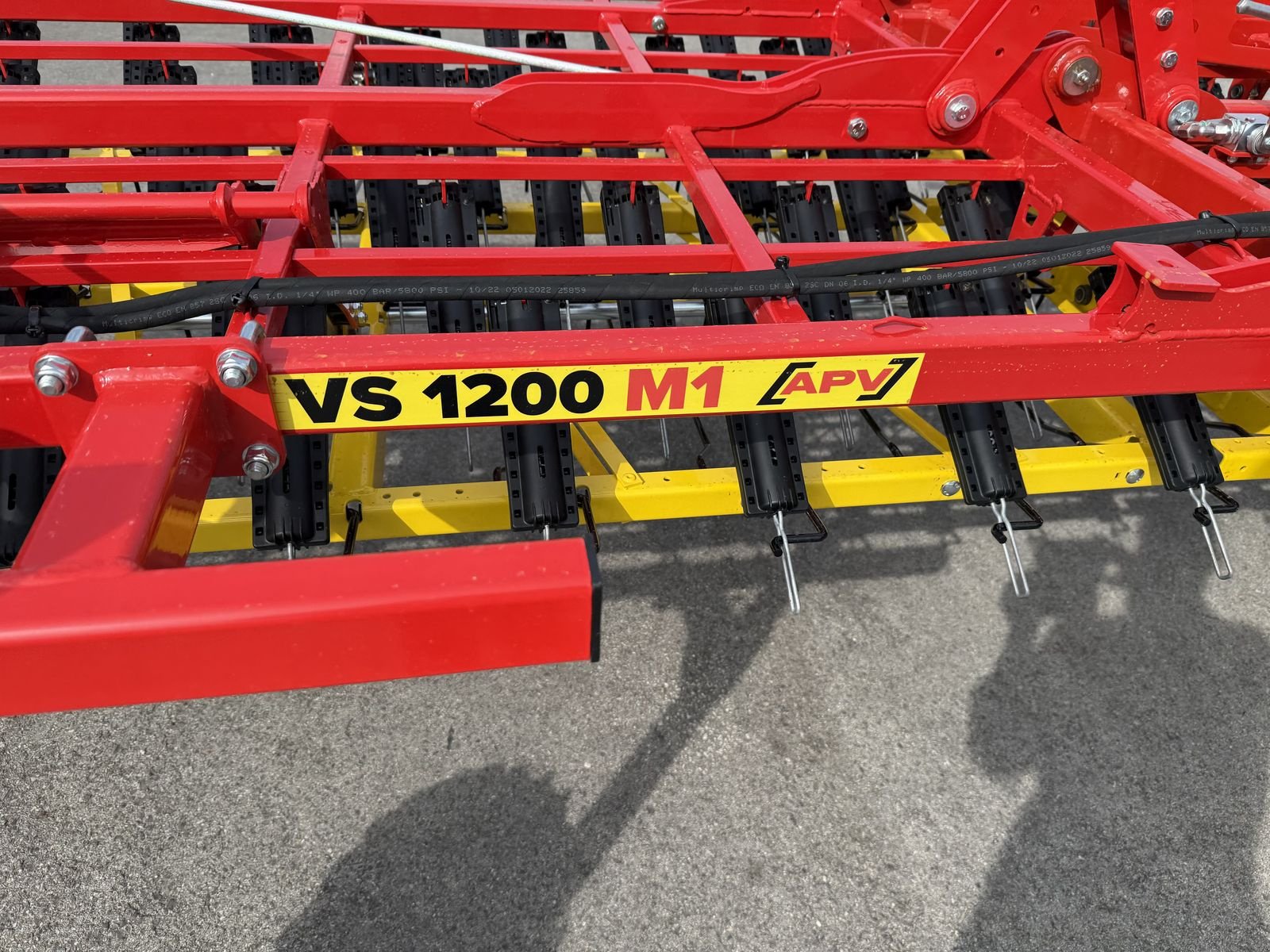 Striegel del tipo APV APV VARIOSTRIEGEL VS1200, Neumaschine en Grund (Imagen 17)