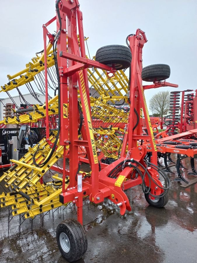 Striegel Türe ait APV AS 1200 M1, Neumaschine içinde Göpfritz (resim 1)