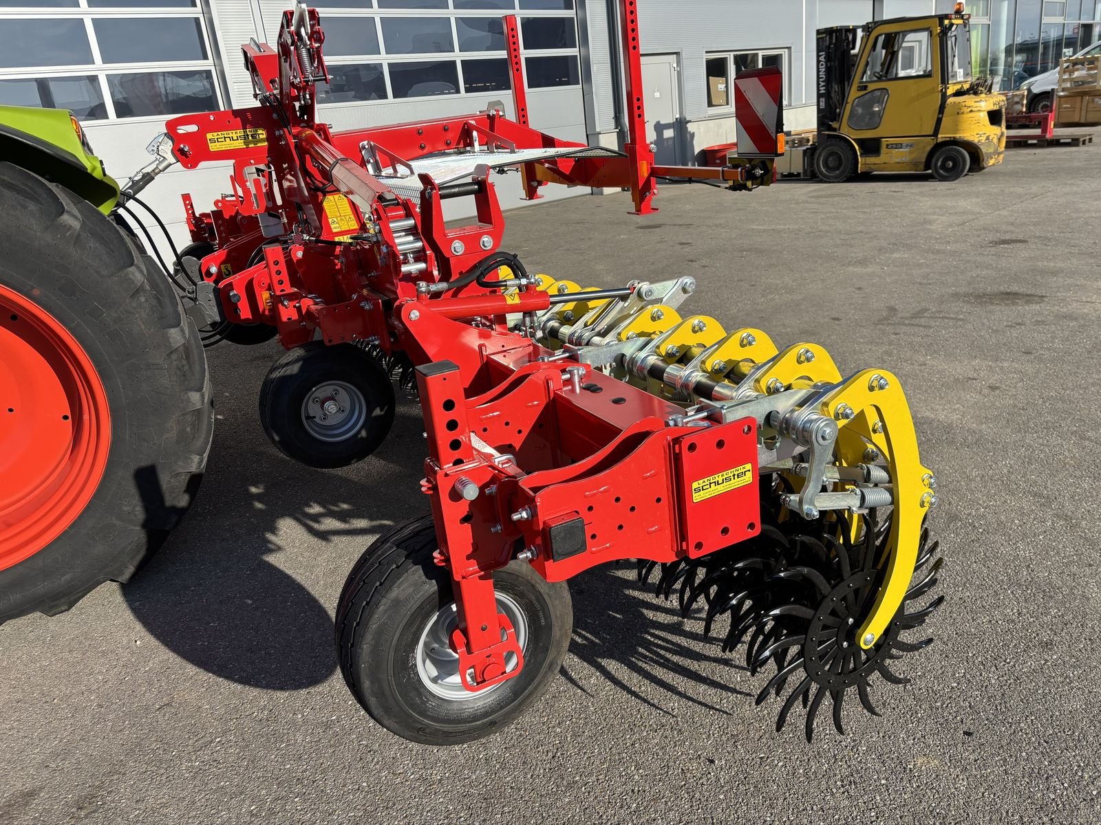 Striegel des Typs APV RC 600 M1, Mietmaschine in Mistelbach (Bild 11)