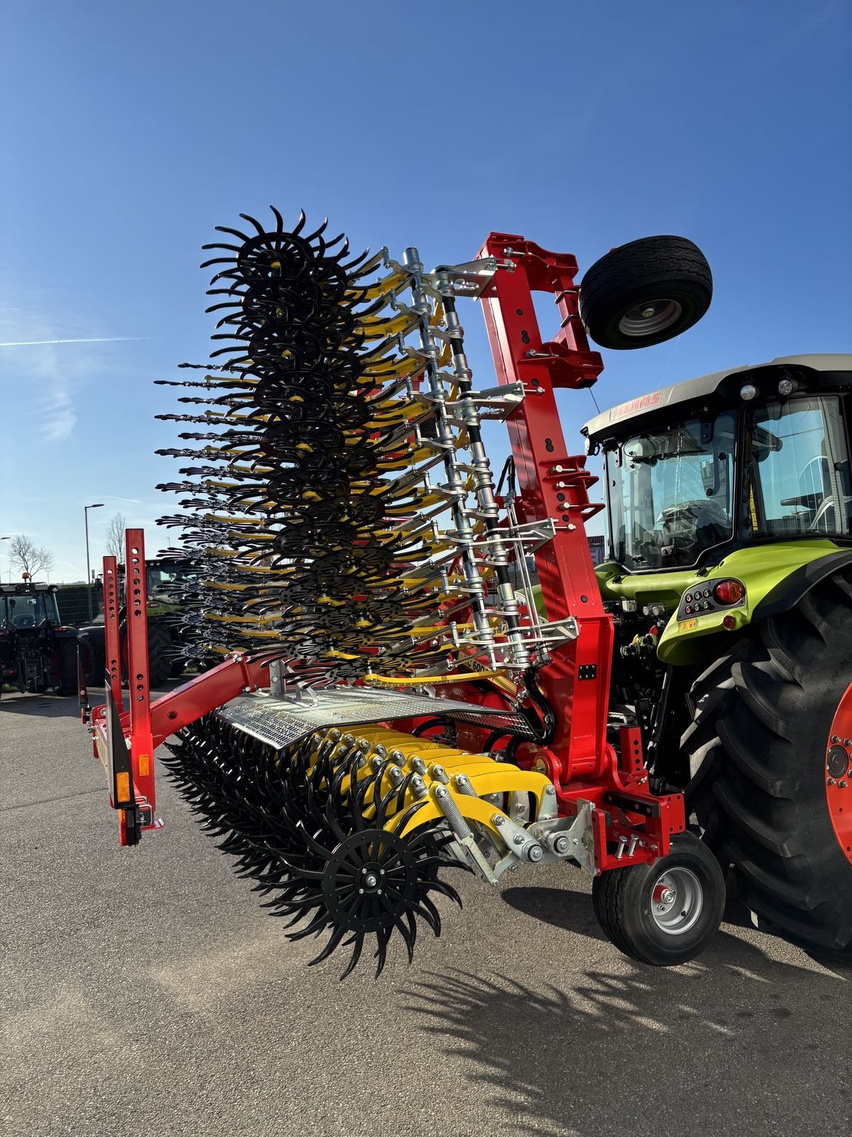 Striegel des Typs APV RC 600 M1, Mietmaschine in Mistelbach (Bild 5)