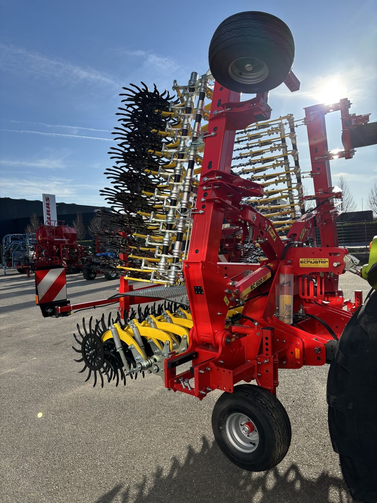 Striegel des Typs APV RC 600 M1, Mietmaschine in Mistelbach (Bild 4)