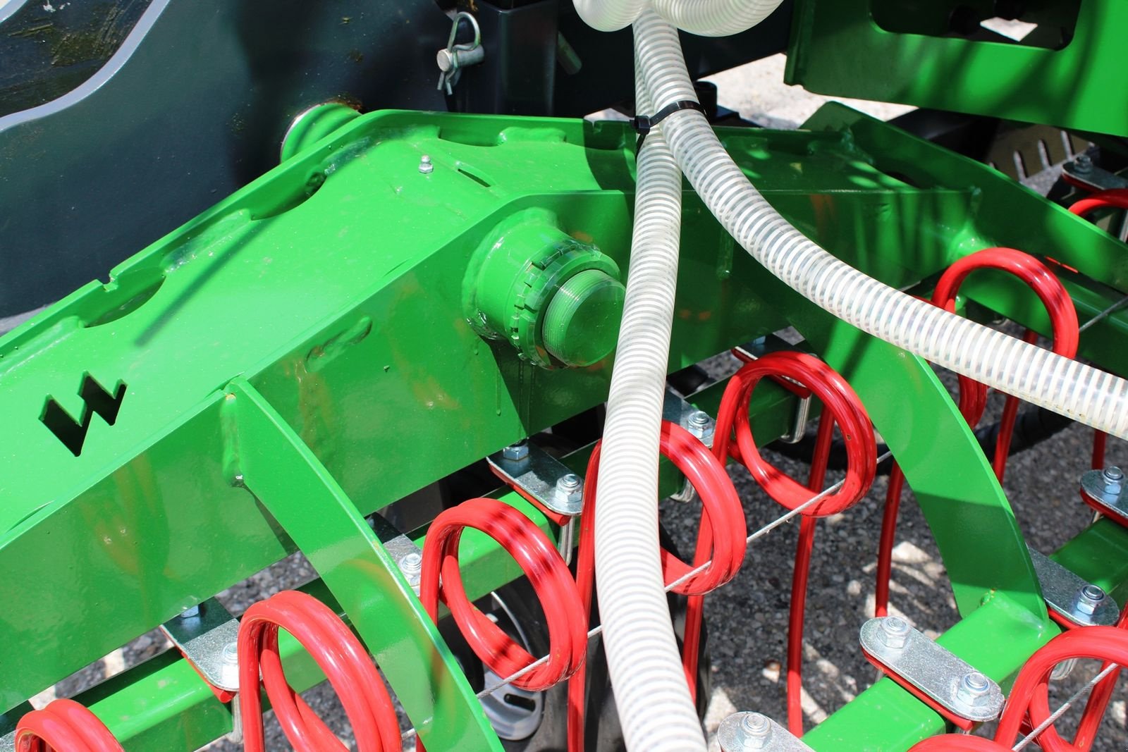 Striegel Türe ait Awemak THOR BC60 mit APV PS 200 M1 Grünlandstriegel, Neumaschine içinde Neukirchen am Walde  (resim 7)