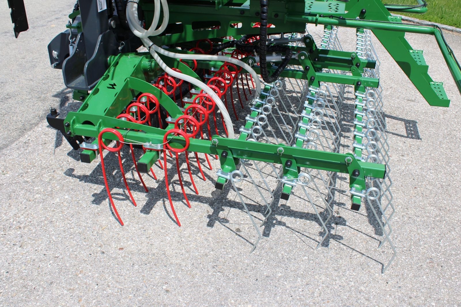 Striegel Türe ait Awemak THOR BC60 mit APV PS 200 M1 Grünlandstriegel, Neumaschine içinde Neukirchen am Walde  (resim 5)