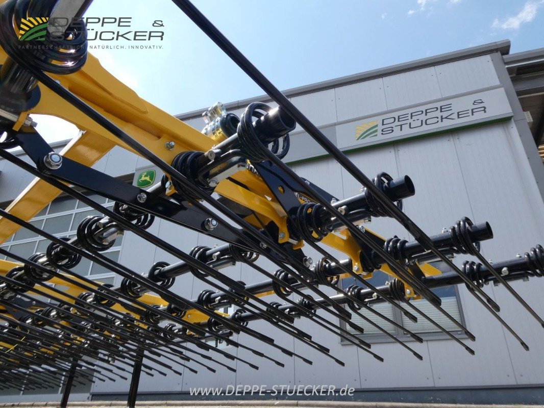 Striegel des Typs Bednar Pro PN 9000, Neumaschine in Wettin-Löbejun (Bild 11)