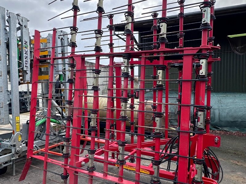 Striegel a típus Brix STRAWMAX PRO 720, Gebrauchtmaschine ekkor: Liebenwalde