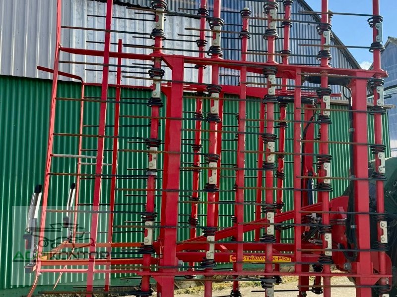 Striegel типа Brix Strawmax Pro 720, Gebrauchtmaschine в Liebenwalde