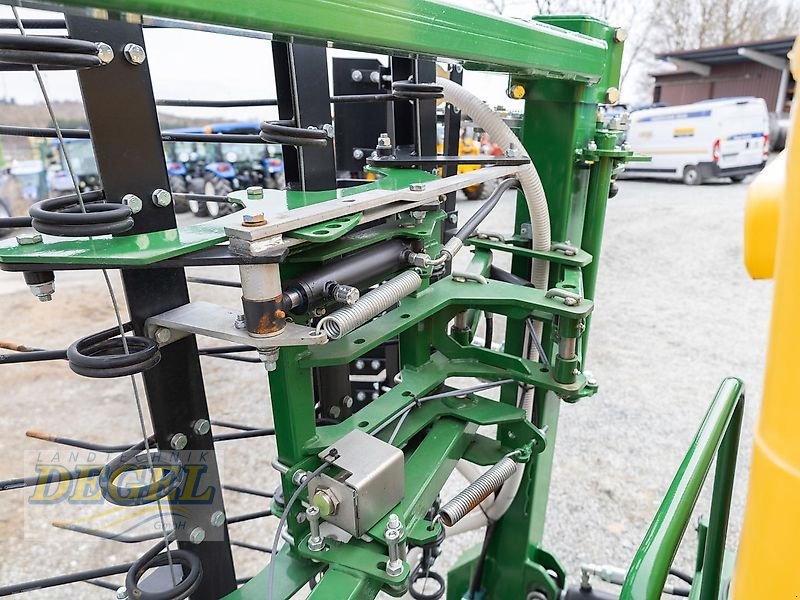 Striegel tipa Düvelsdorf Green Rake expert 6 m, Vorführmaschine u Feilitzsch (Slika 11)