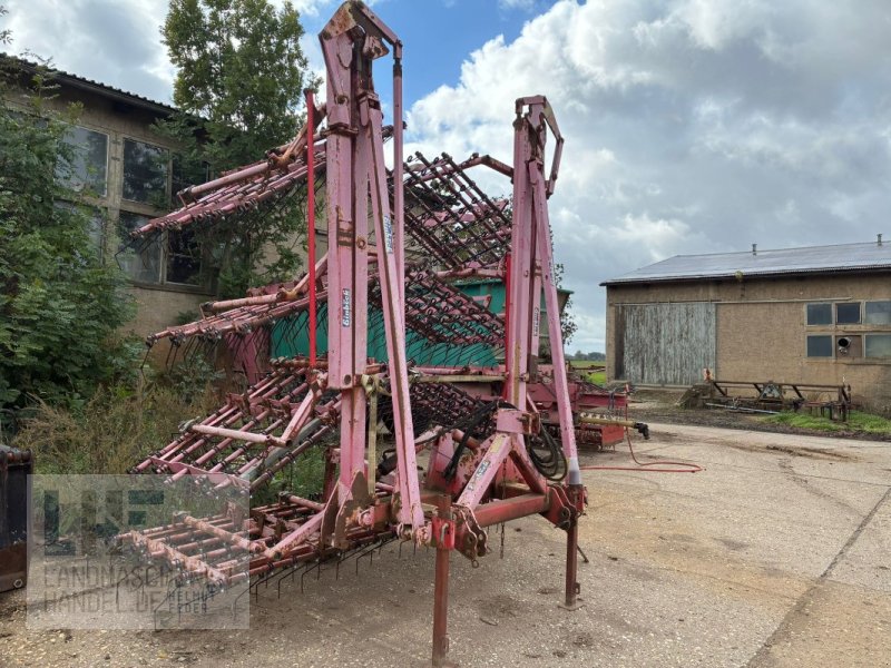 Striegel des Typs Einböck Aerostar 1200, Gebrauchtmaschine in Burg/Spreewald (Bild 1)