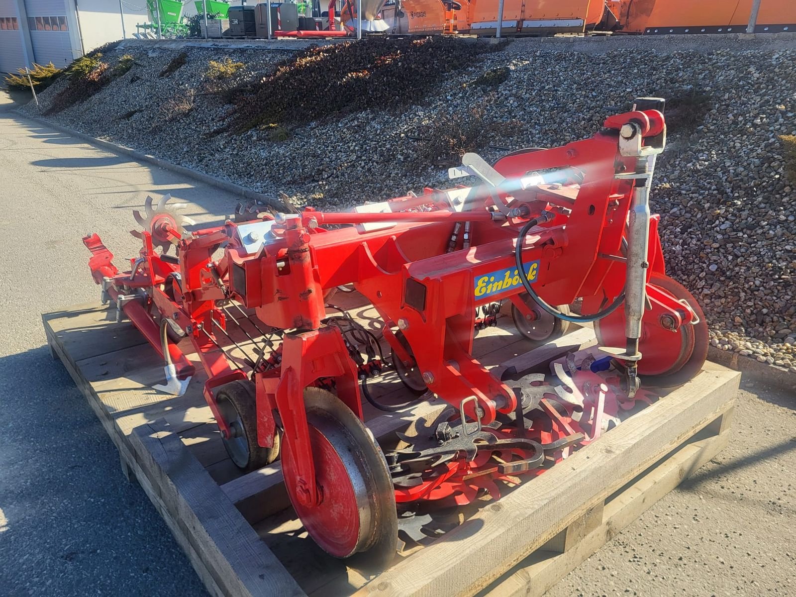 Striegel Türe ait Einböck Einböck Striegel/ Häufler, Gebrauchtmaschine içinde NATTERNBACH (resim 1)