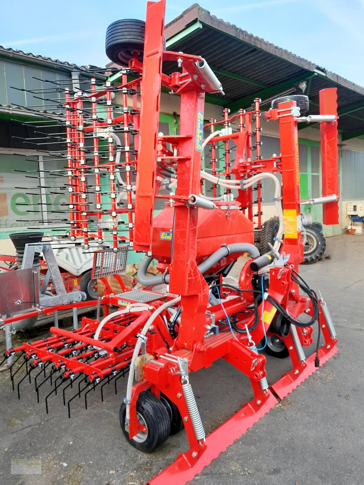 Striegel des Typs Einböck Pneumaticstar Pro 600, Neumaschine in Ingelfingen-Stachenhausen (Bild 3)