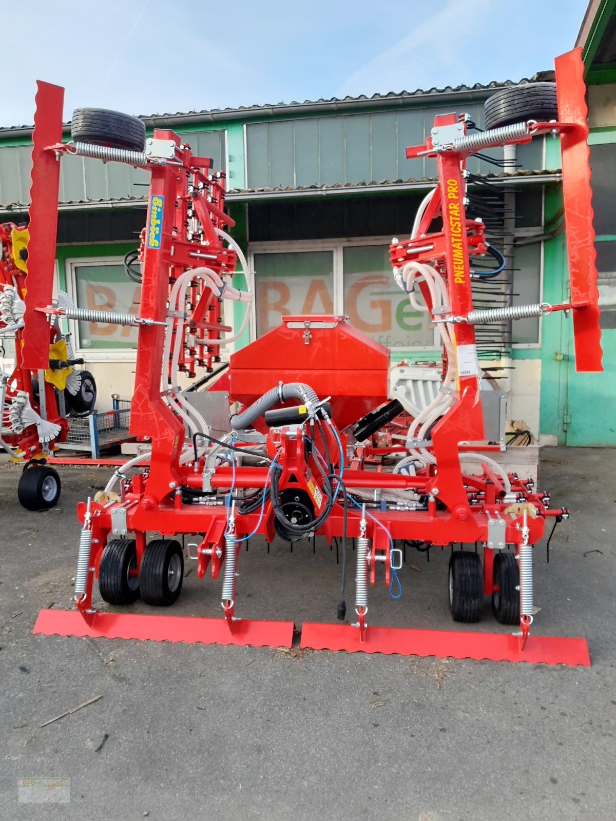 Striegel des Typs Einböck Pneumaticstar Pro 600, Neumaschine in Ingelfingen-Stachenhausen (Bild 4)