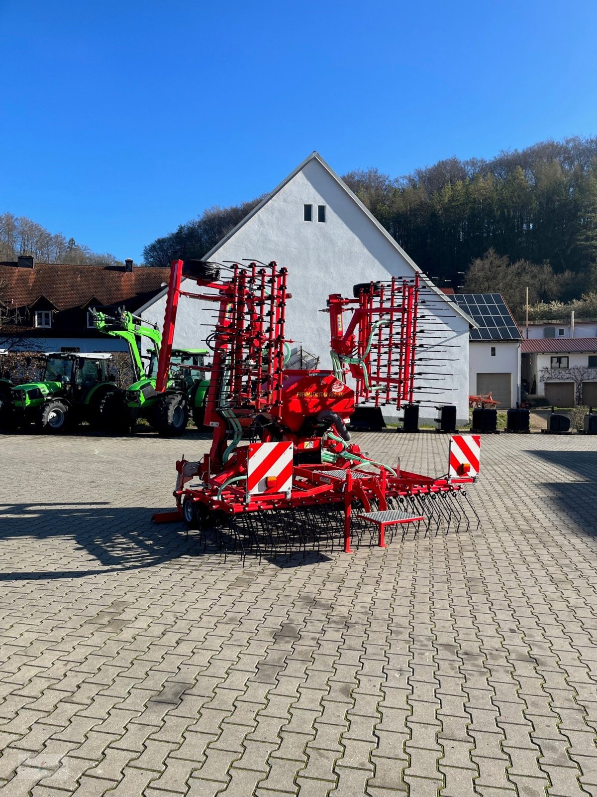 Striegel des Typs Einböck Pneumaticstar Pro 600, Neumaschine in Treuchtlingen (Bild 5)