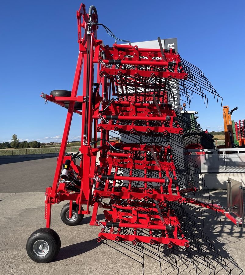 Striegel van het type Einböck Striegel Aerostar Classic 1200, Neumaschine in Starrein (Foto 2)