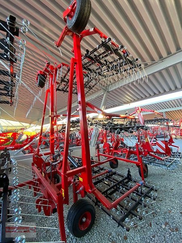 Striegel des Typs Expom Fox L Hackstriegel 9 m, Neumaschine in Ostheim/Rhön (Bild 3)