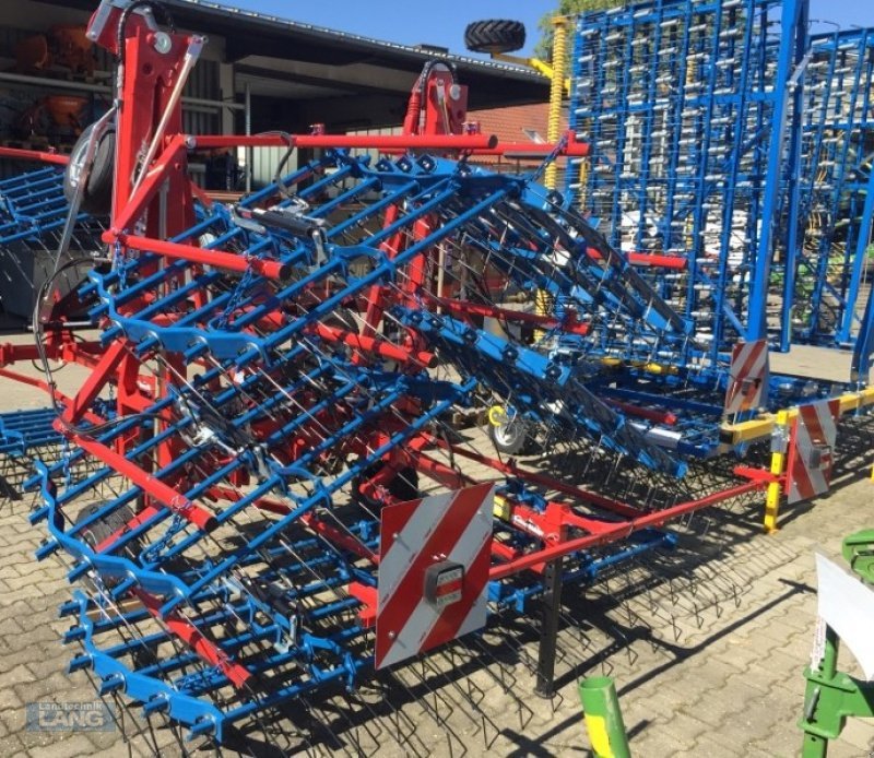 Striegel des Typs Hatzenbichler 9m, Neumaschine in Rottenburg (Bild 4)