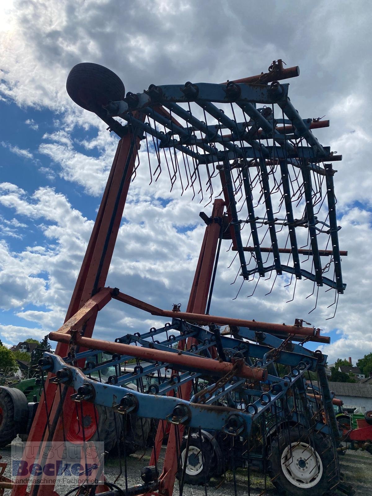 Striegel des Typs Hatzenbichler 9m, Gebrauchtmaschine in Weimar-Niederwalgern (Bild 2)