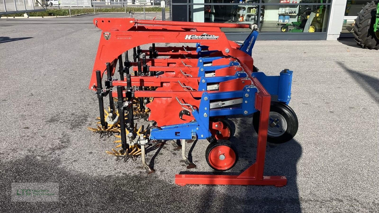 Striegel of the type Hatzenbichler Frontrübenhackgerät, Gebrauchtmaschine in Eggendorf (Picture 12)